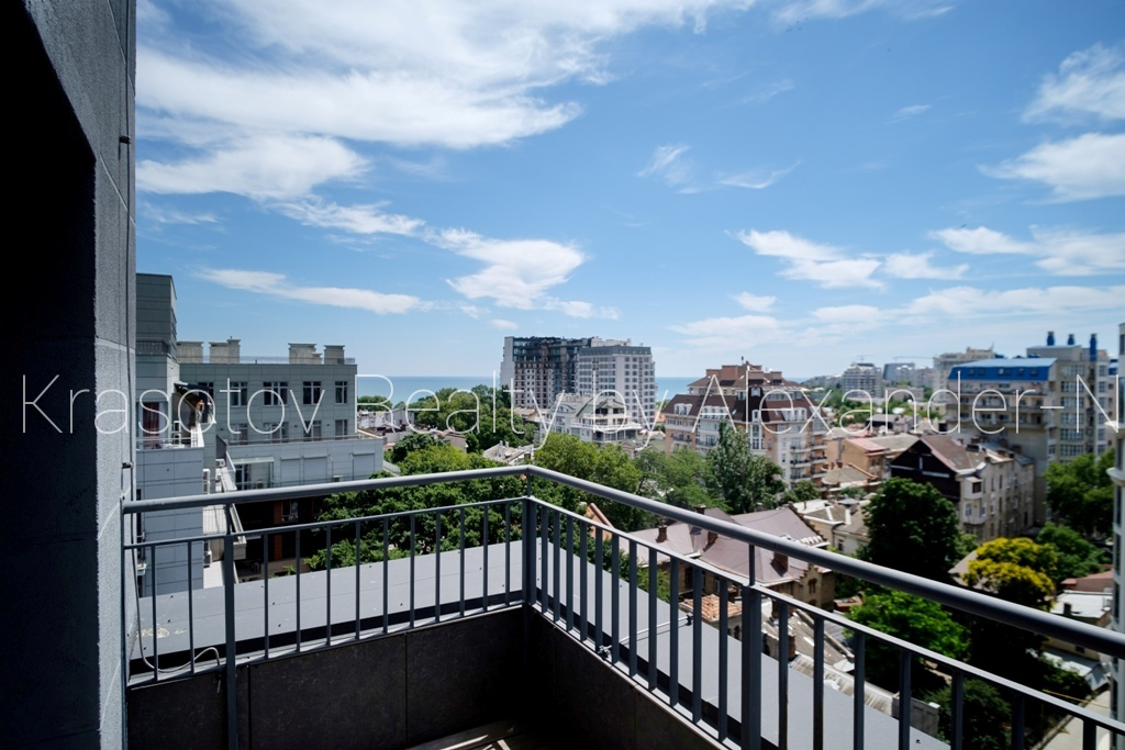 продажа трехкомнатной квартиры номер A-173131 в Приморском районе, фото номер 34